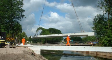 Brug-Rogir-K-Veenendaal-002388x210